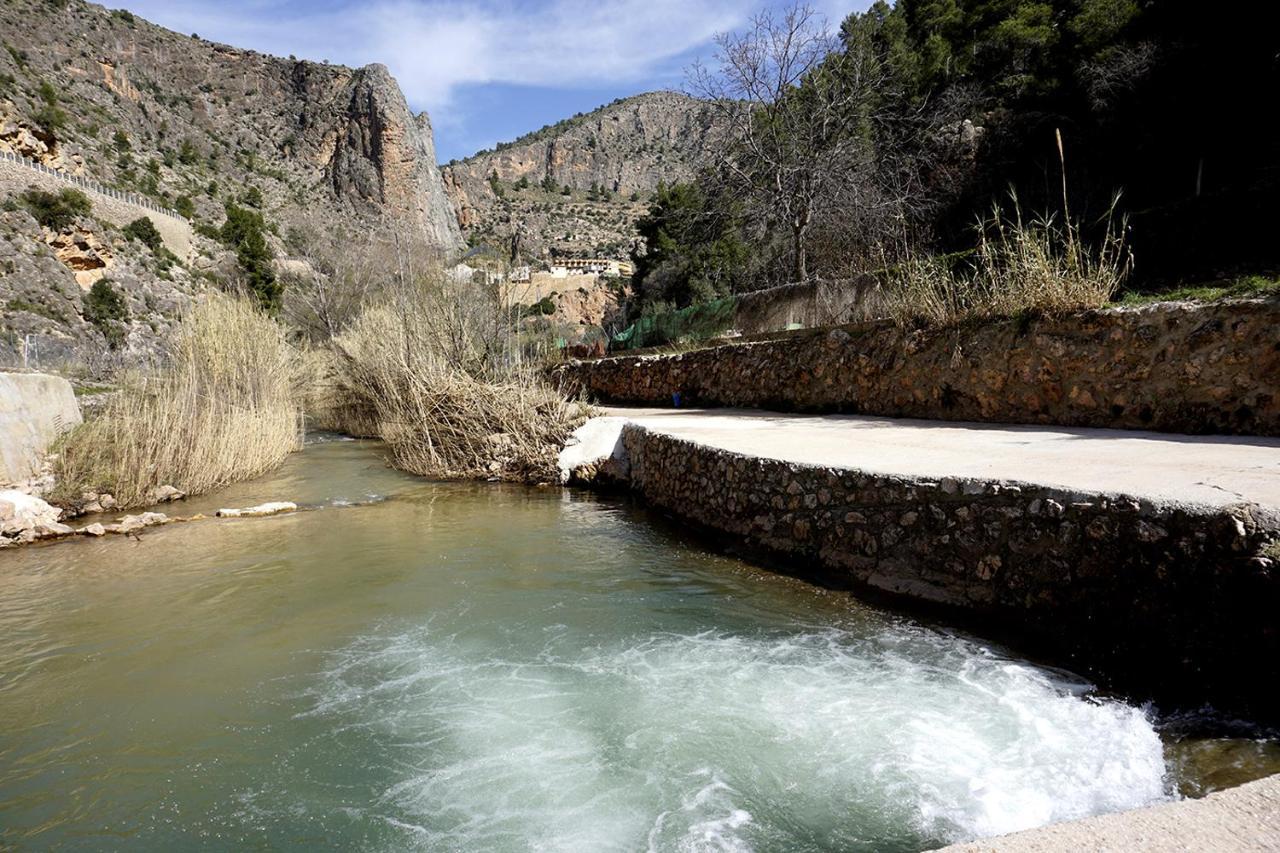 Alojamientos Rurales Entre Rocas Ayna Exterior foto
